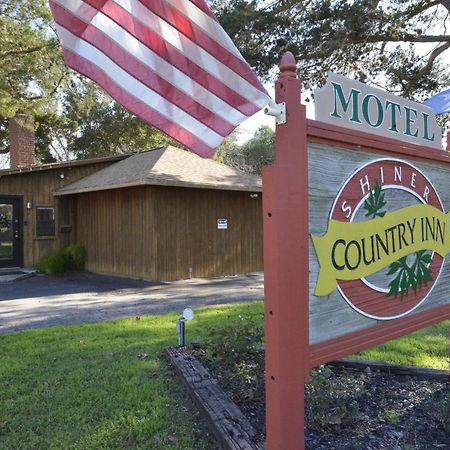 Shiner Country Inn Bagian luar foto