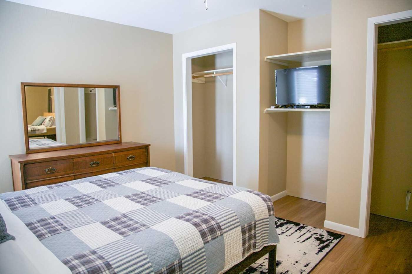 Shiner Country Inn Bagian luar foto
